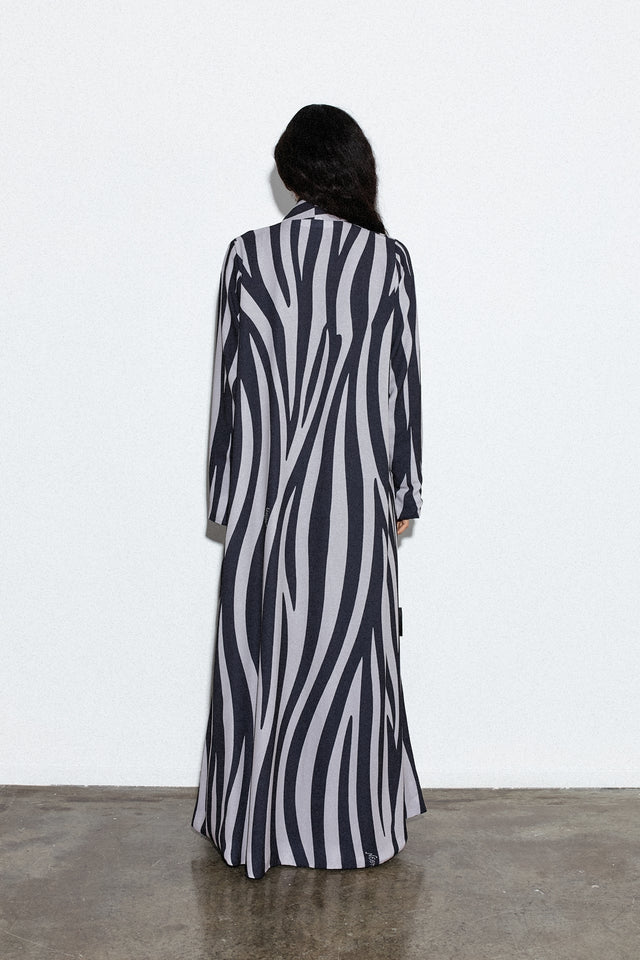 MONOCHROME ZEBRA